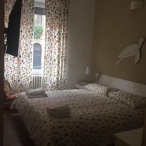  Bed & Breakfast Via Fontana Italië
